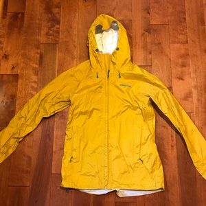Women’s Patagonia rain jacket